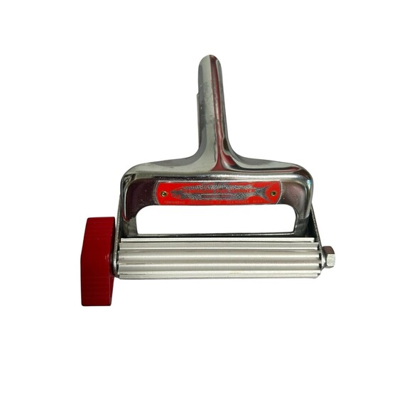 Vintage Townsend Fish Skinner USA Des Moines Iowa Sporty Outdoors Fisherman - Picture 1 of 6